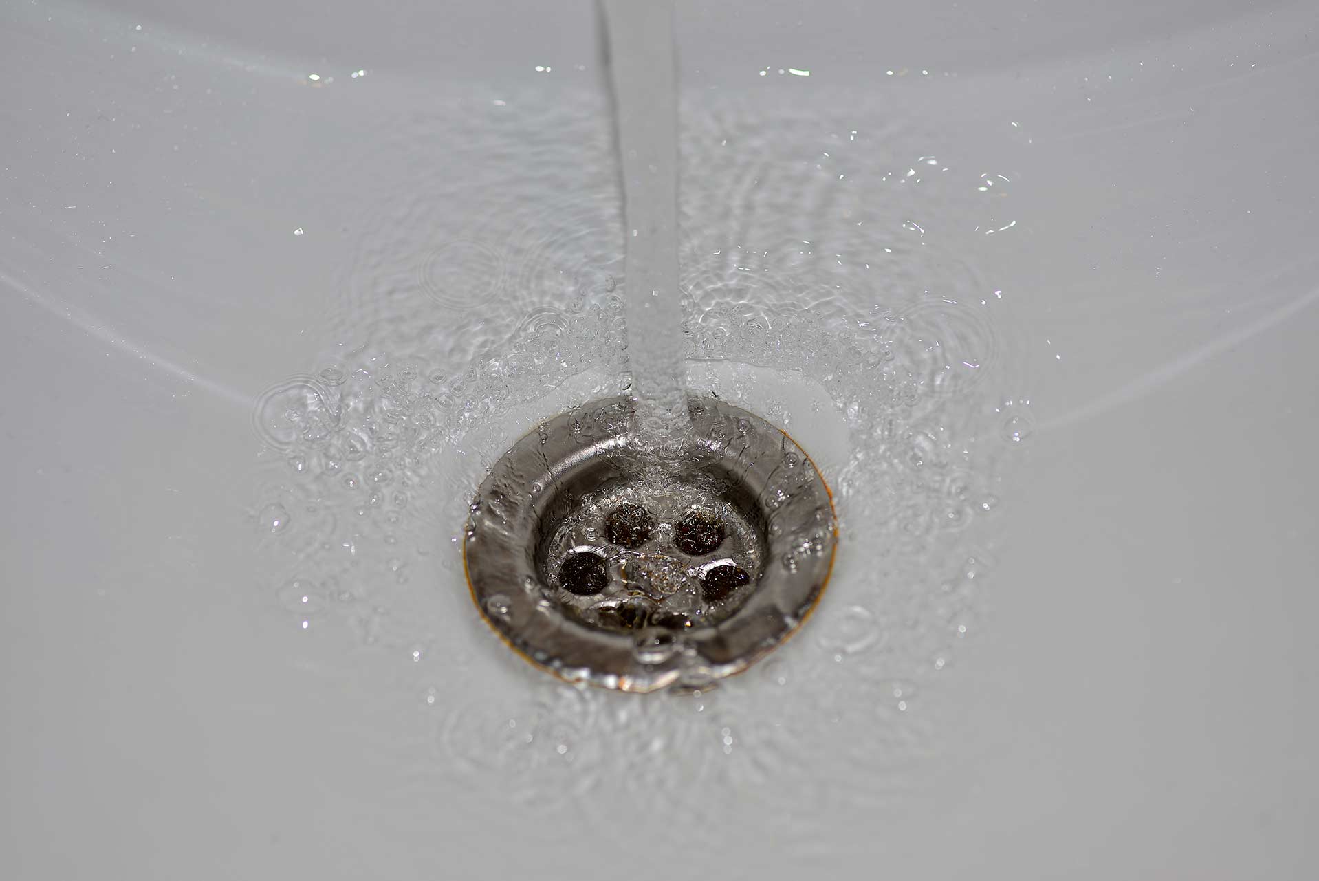 A2B Drains provides services to unblock blocked sinks and drains for properties in Cricklewood.
